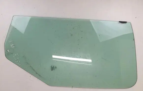 Peugeot Boxer Front door window glass four-door