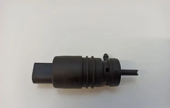 Mercedes-Benz C W203 Windscreen/windshield washer pump