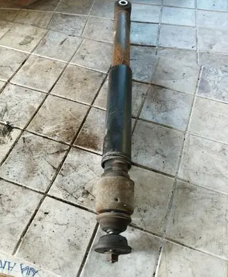 Nissan Note (E11) Rear shock absorber/damper