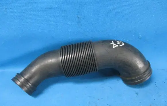 Audi Q7 4L Air intake hose/pipe 7L6129627F
