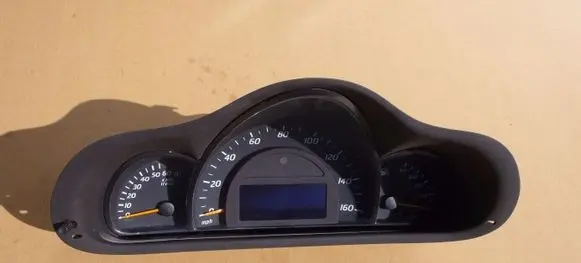 Mercedes-Benz C W203 Speedometer (instrument cluster) a2035403947