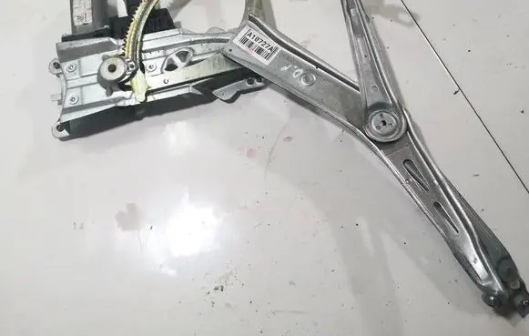 Opel Zafira B Sliding door window regulator with motor 