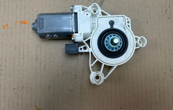 Skoda Enyaq iV Front door window regulator motor 4K0959802