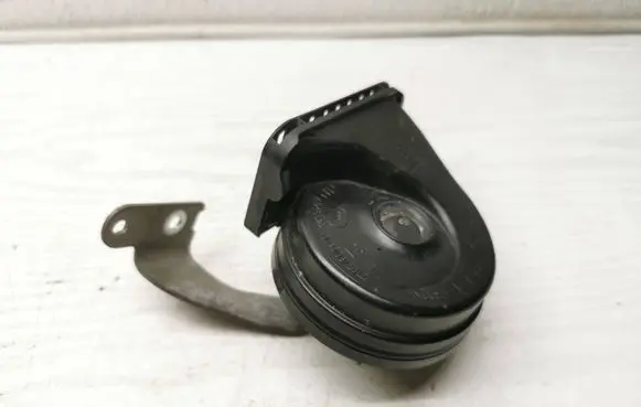 Volvo XC60 Horn signal A046522