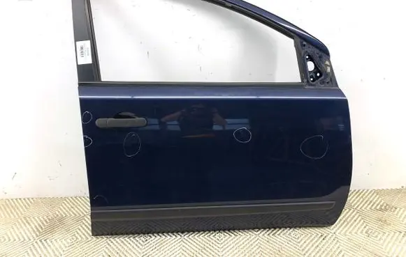 Nissan Note (E11) Front door