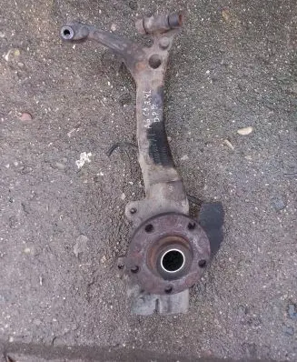 Audi A6 S6 C5 4B Front wheel hub spindle knuckle 8D0407256