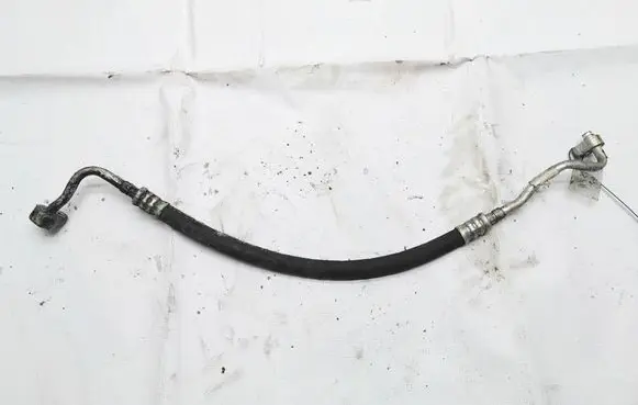 Air conditioning (A/C) pipe/hose