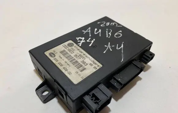 Audi A4 S4 B6 8E 8H Tow bar trailer control unit/module 8E0907383 5DS008408 00