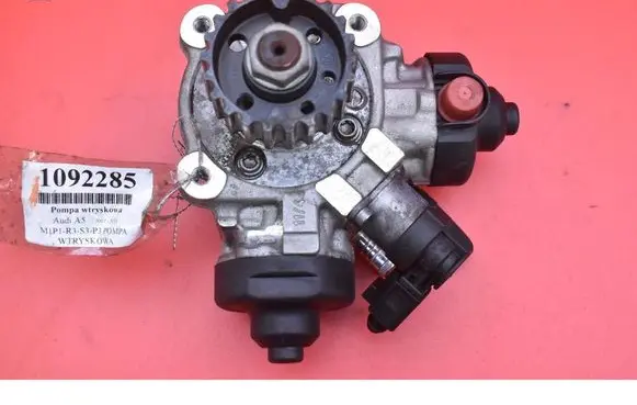 Audi A5 8T 8F Fuel injection high pressure pump 059130755BK