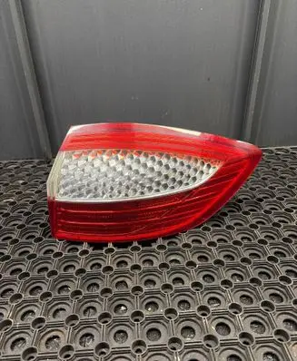Ford Mondeo MK IV Rear/tail lights 7S7113404B