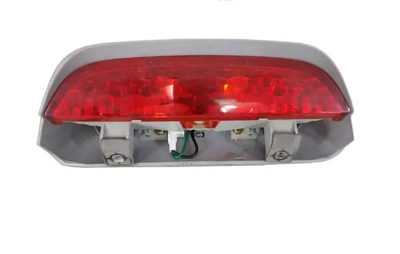KIA Picanto Third/center stoplight