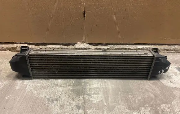 Volvo XC60 Intercooler radiator 31273910