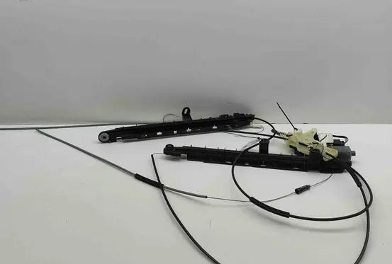 Audi Q8 Sunroof motor/actuator 4M8863560