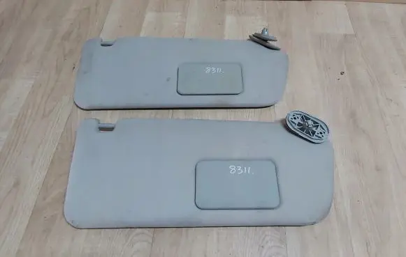 Toyota Corolla Verso E121 Sun visor