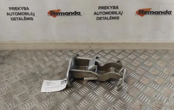Rear door upper hinge