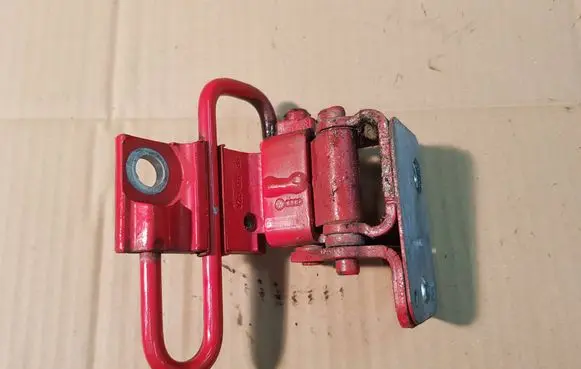 Audi A3 S3 A3 Sportback 8P Rear door lower hinge 8P4833412A