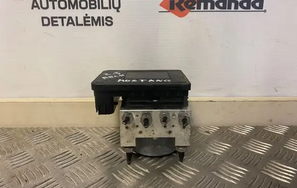 Ford Mustang VI ABS Pump GR3C2C219BC 562132253 51590700298