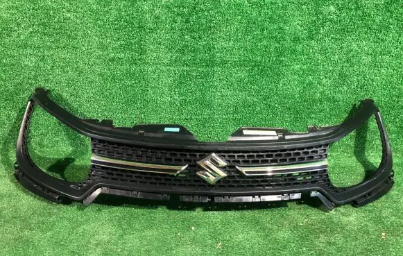 Suzuki Ignis Front bumper upper radiator grill 7211262R0