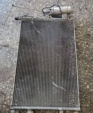Volvo XC70 A/C cooling radiator (condenser) 