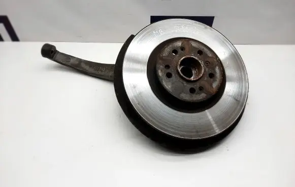 Mercedes-Benz ML W164 Front wheel hub spindle knuckle
