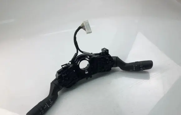 Toyota RAV 4 (XA50) Indicator stalk 17L021