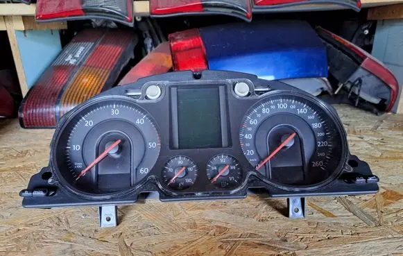 Volkswagen PASSAT B6 Speedometer (instrument cluster) A2C53194181 8PA2C53194181