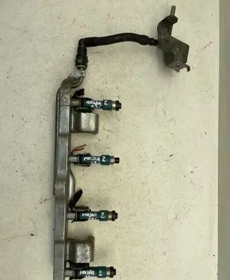 Fuel injector