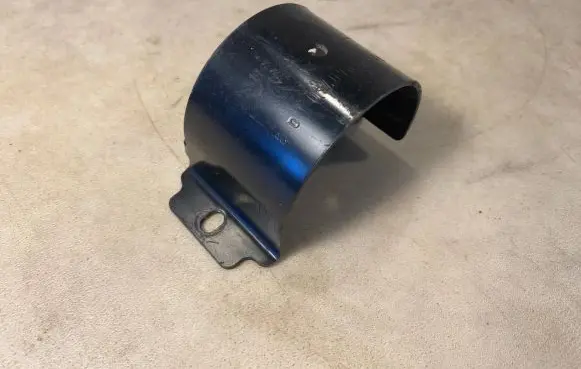 Mercedes-Benz G W461 W463 1st Gen Secondary air pump holder A2205040740