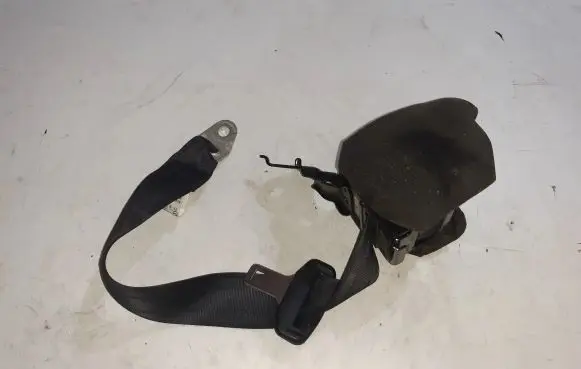 Mazda 6 Rear seatbelt 0642064