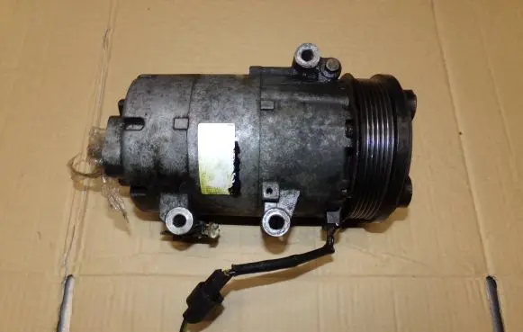 Ford Focus Air conditioning (A/C) compressor (pump)
