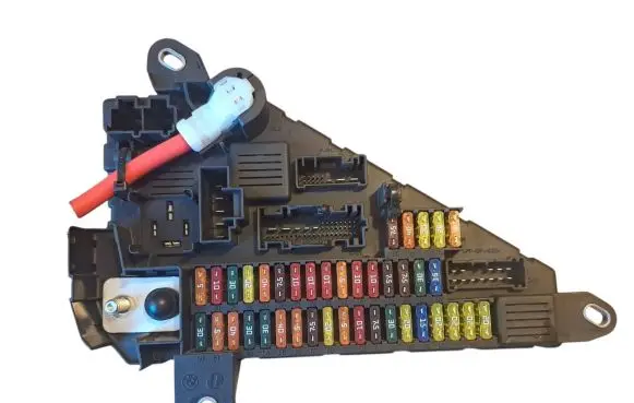 BMW 5 E60 E61 Fuse box set 690661901