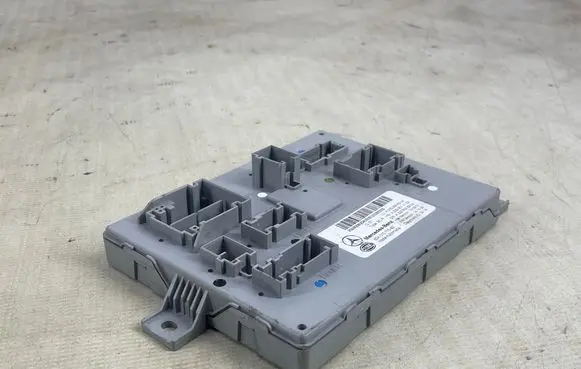 Mercedes-Benz C W205 SAM control unit A2059008304 5DK01077582 A2229028904