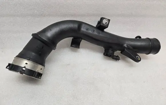 Intercooler hose/pipe