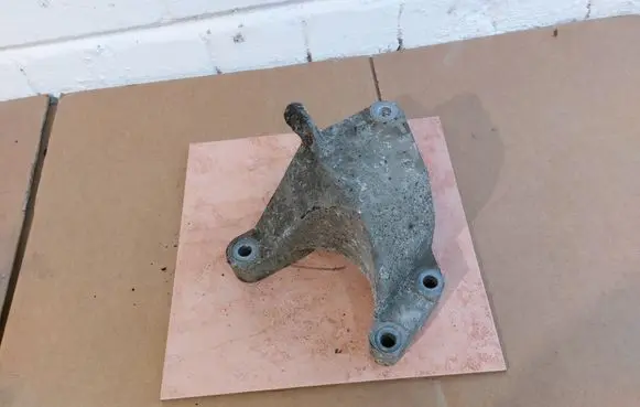 Opel Vectra C Engine mounting bracket 9191148
