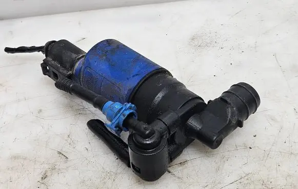 Windscreen/windshield washer pump