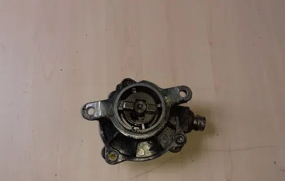 Opel Movano A Vacuum pump 8200797164