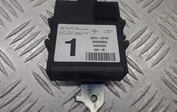 Toyota Corolla E140 E150 Door control unit/module 89741-02100