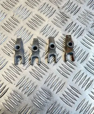 Opel Vectra C Fuel Injector clamp holder 