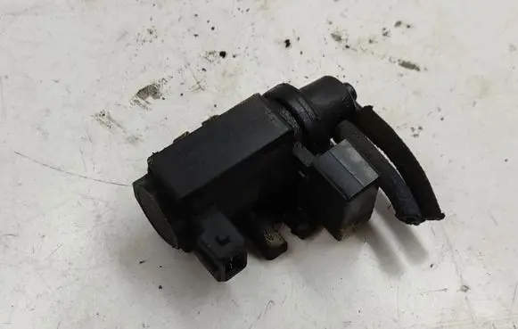 BMW 5 E60 E61 Turbo solenoid valve 70057900