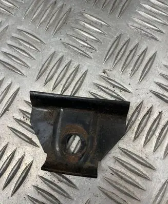Battery bracket