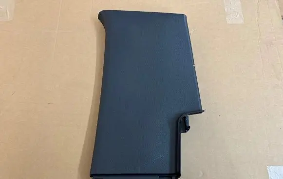 (D)pillar trim (top)