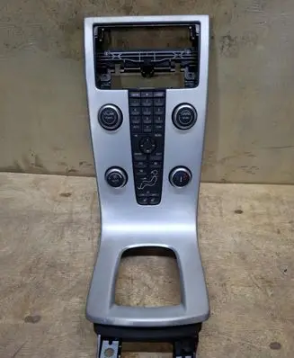 Volvo V50 Center console 