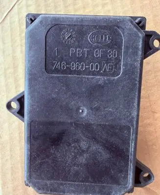 Porsche Macan (95C) Headlight ballast module Xenon 74696000AE PBTGE30