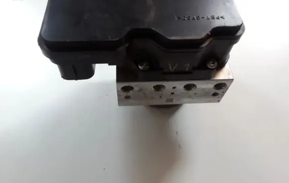 Toyota Prius (XW50) ABS Pump 4451047070