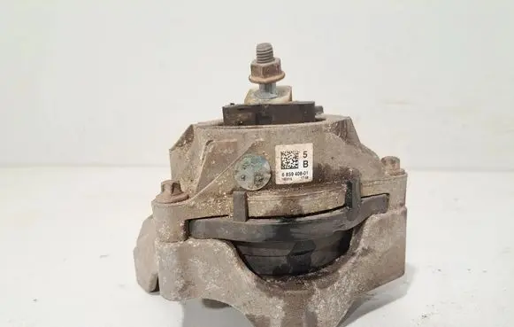 BMW 1 F20 F21 Engine mount bracket 6859408