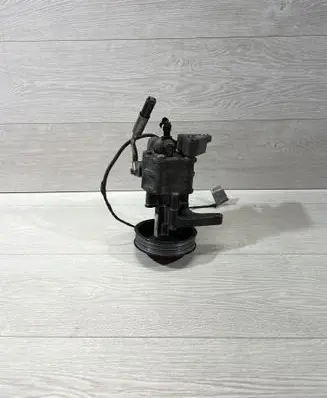 BMW 5 GT F07 Power steering pump 6796491 LH2115343