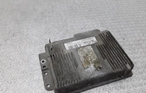 Renault Scenic I Engine control unit/module S113717113D 7700102303