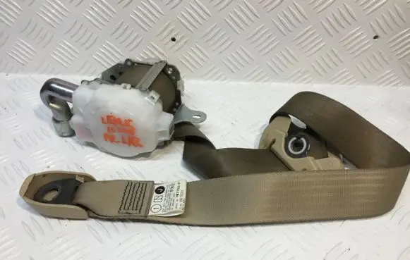 Lexus IS 220D-250-350 Front seatbelt 7M7750-P