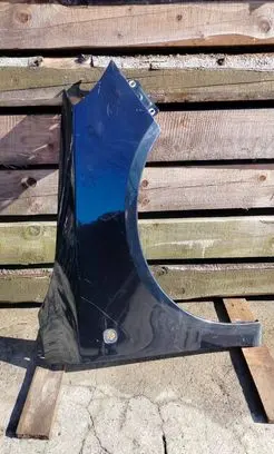 Skoda Fabia Mk2 (5J) Fender 5J0821162