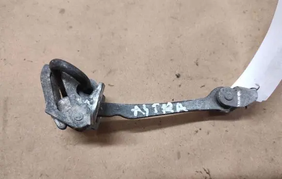 Opel Astra G Rear door check strap stopper 24430393